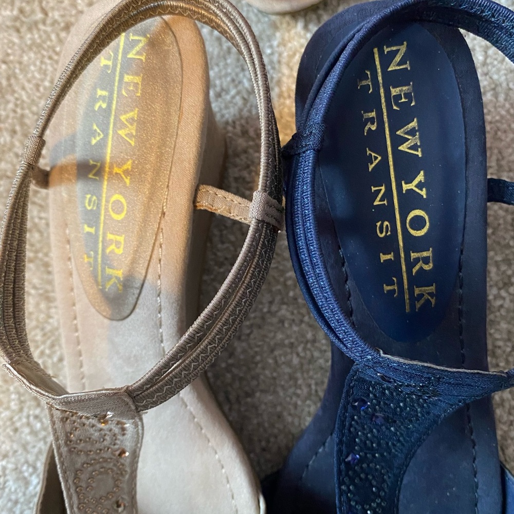 New York Transit Women’s Sz 9M Rhinestone/Gem Sandals Summer Causal Beige & Navy - Picture 5 of 5